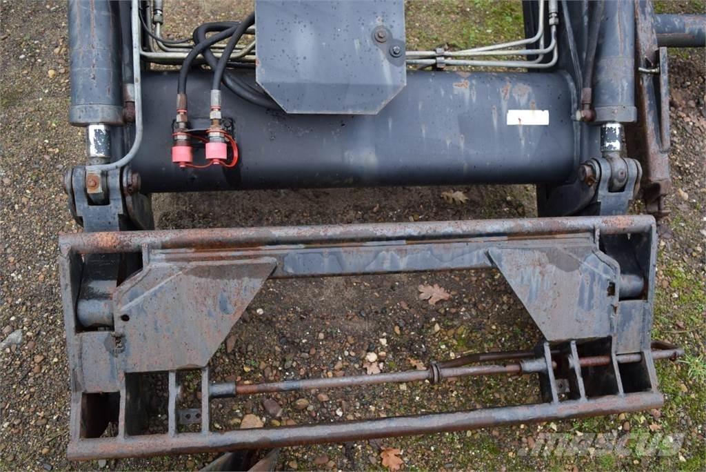 Stoll Robust F71 Čelni nakladalci in kopači