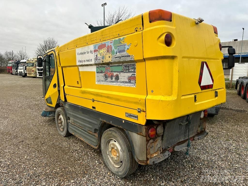 Johnston CN400 Cestni pometači