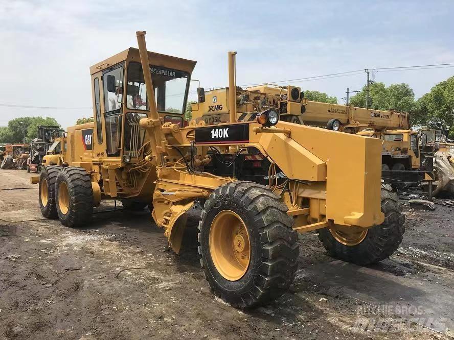 CAT 140 Grederji