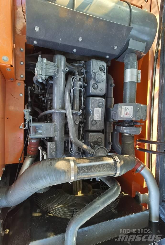 Doosan DX300LC- 9C Bagri goseničarji