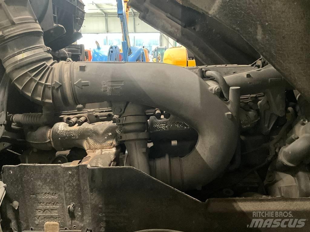 DAF CF 85.360 Tovornjaki s kesonom/platojem