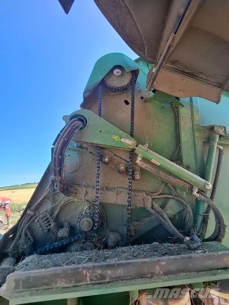 John Deere V461M Balirke (okrogle bale)