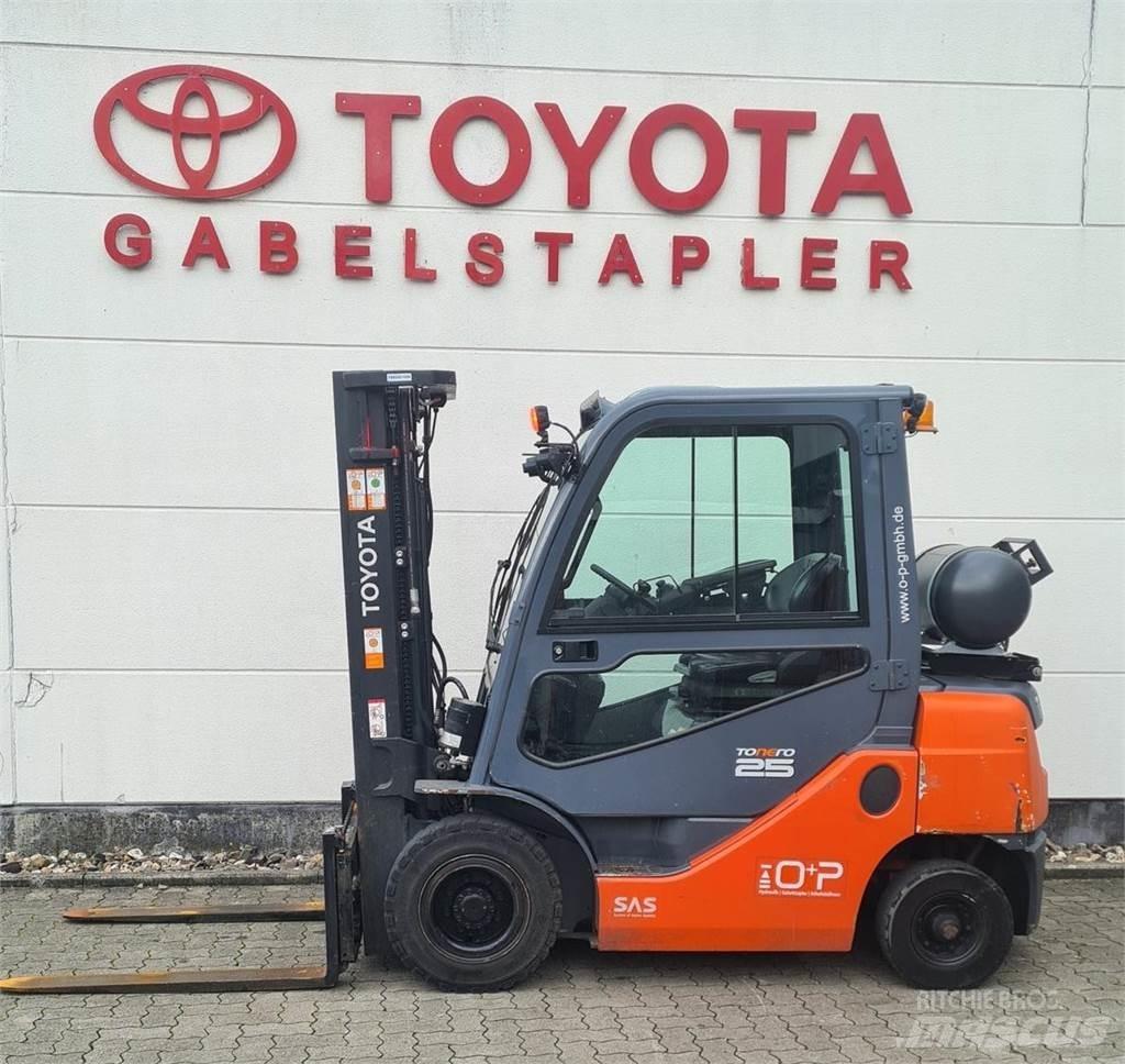 Toyota 02-8FGF25 Plinski viličarji