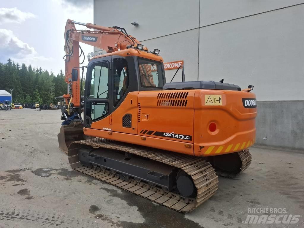 Doosan DX 140 LC Bagri goseničarji