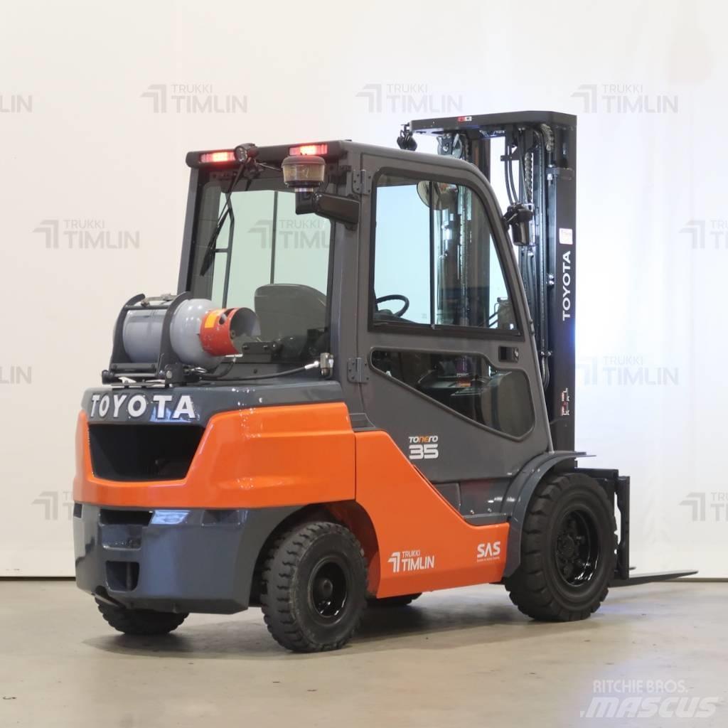 Toyota 02-8FGJF35 Plinski viličarji