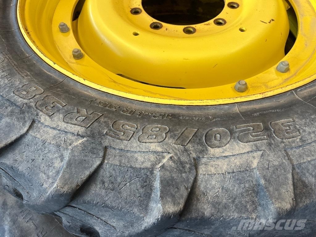 John Deere 6190 R Gume, kolesa in platišča