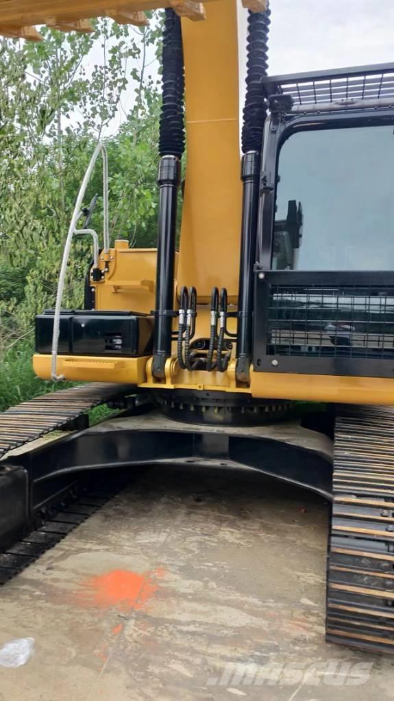 CAT 320D2 Bagri goseničarji