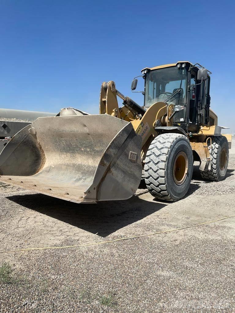 CAT 938 K Kolesni nakladalci