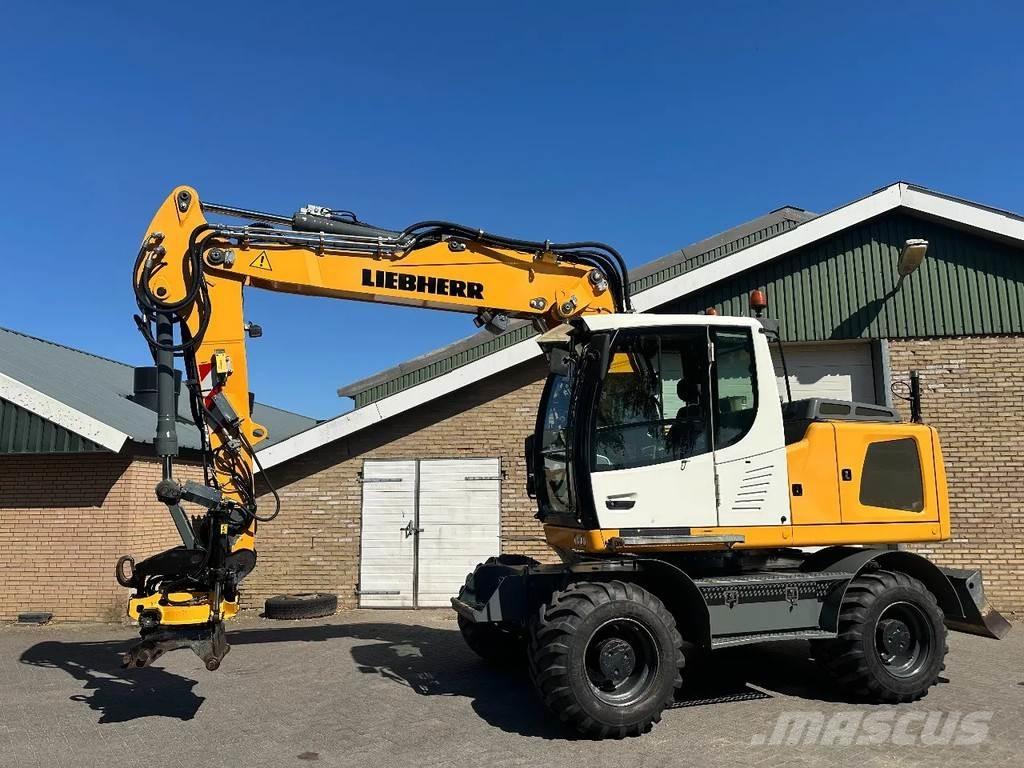 Liebherr A916 Bagri na kolesih