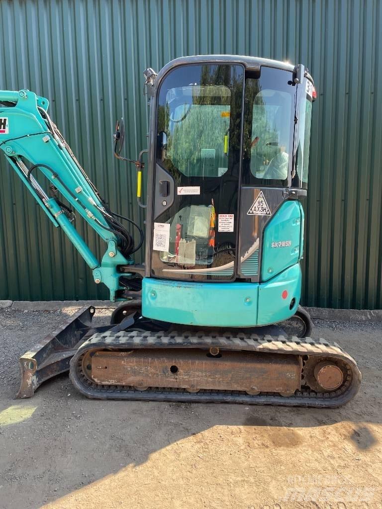 Kobelco SK 28 Mini bagri <7t