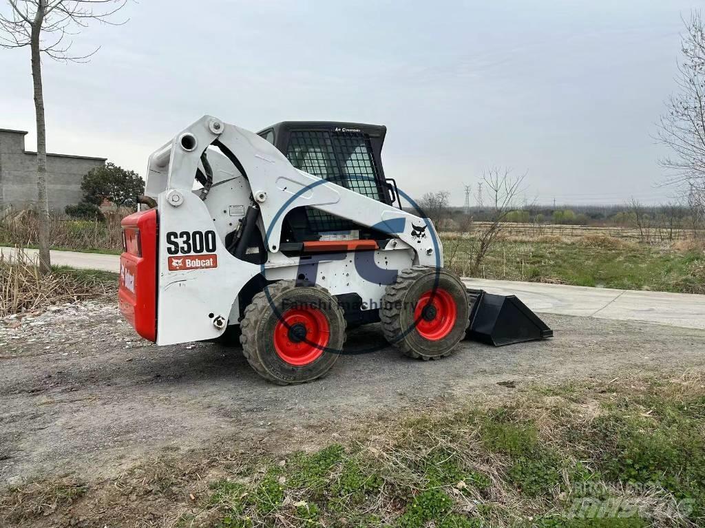 Bobcat S 330 Skid steer mini nakladalci