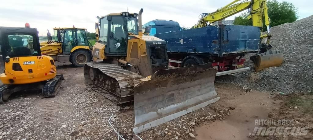 CAT D 6 K LGP Buldožerji goseničarji