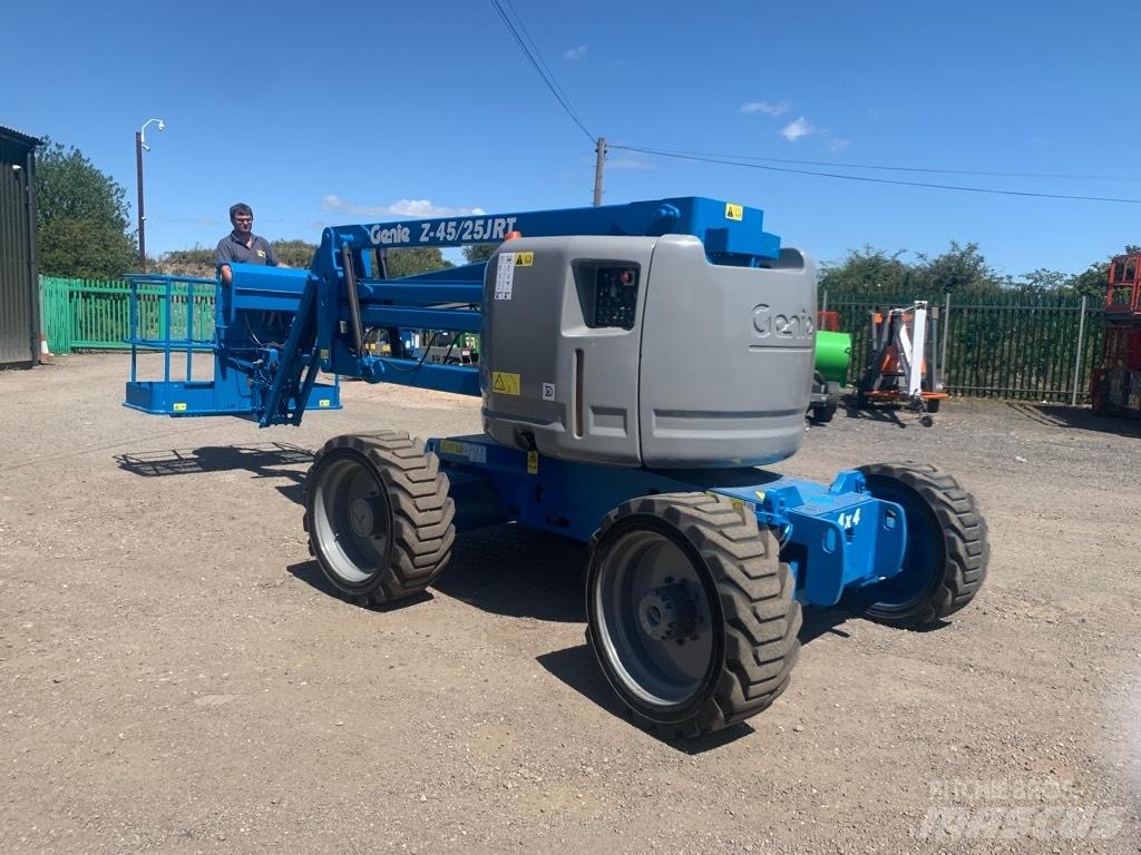 Genie Z 45/25 J RT Zglobne dvižne ploščadi