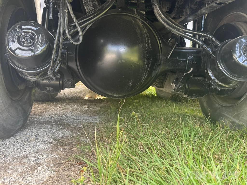 Freightliner M2 Vakuumski tovornjaki