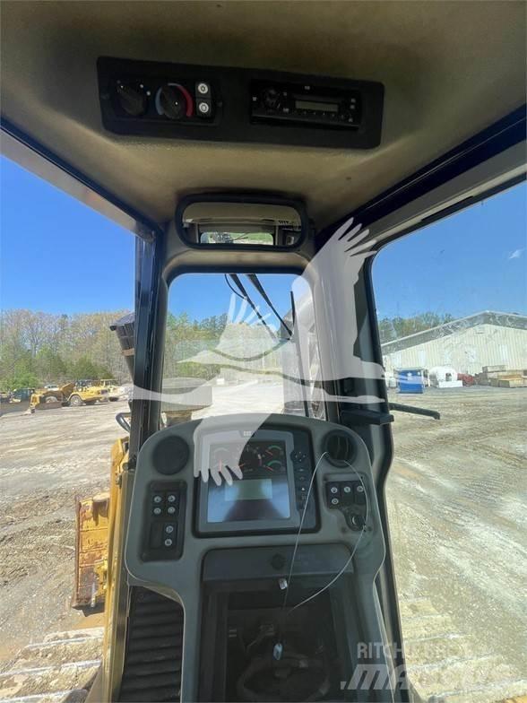 CAT D6T XL Buldožerji goseničarji