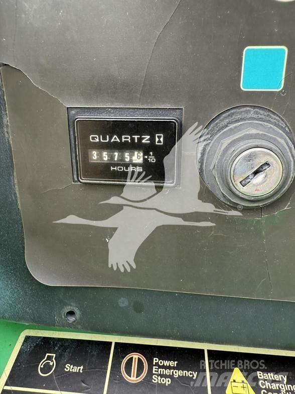 JLG 400S Teleskopske dvižne ploščadi