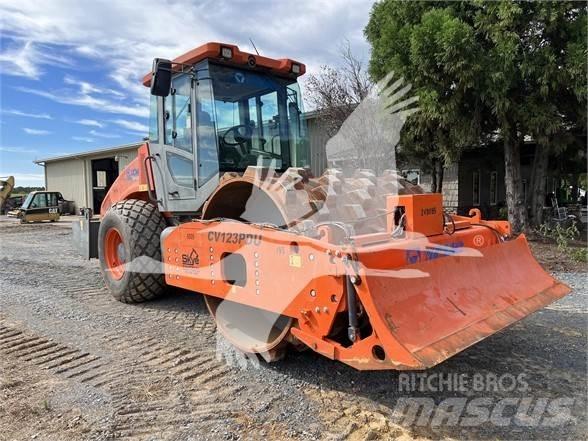 XCMG CV123PDU Enojni valjarji