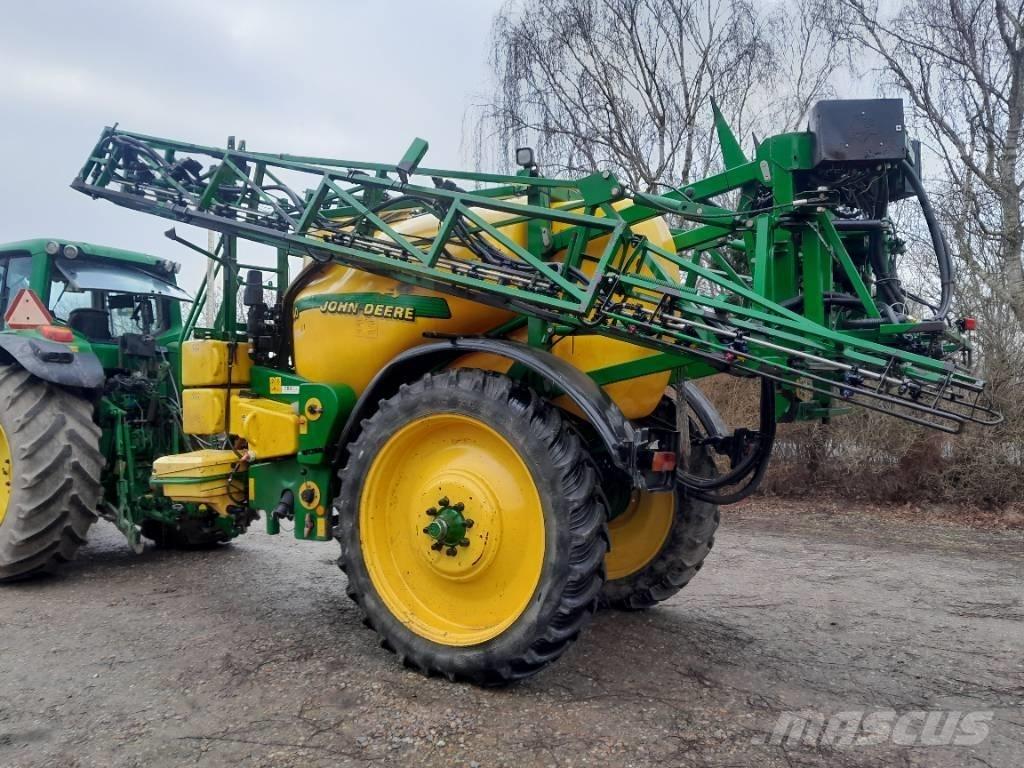 John Deere 840 Vlečne škropilnice