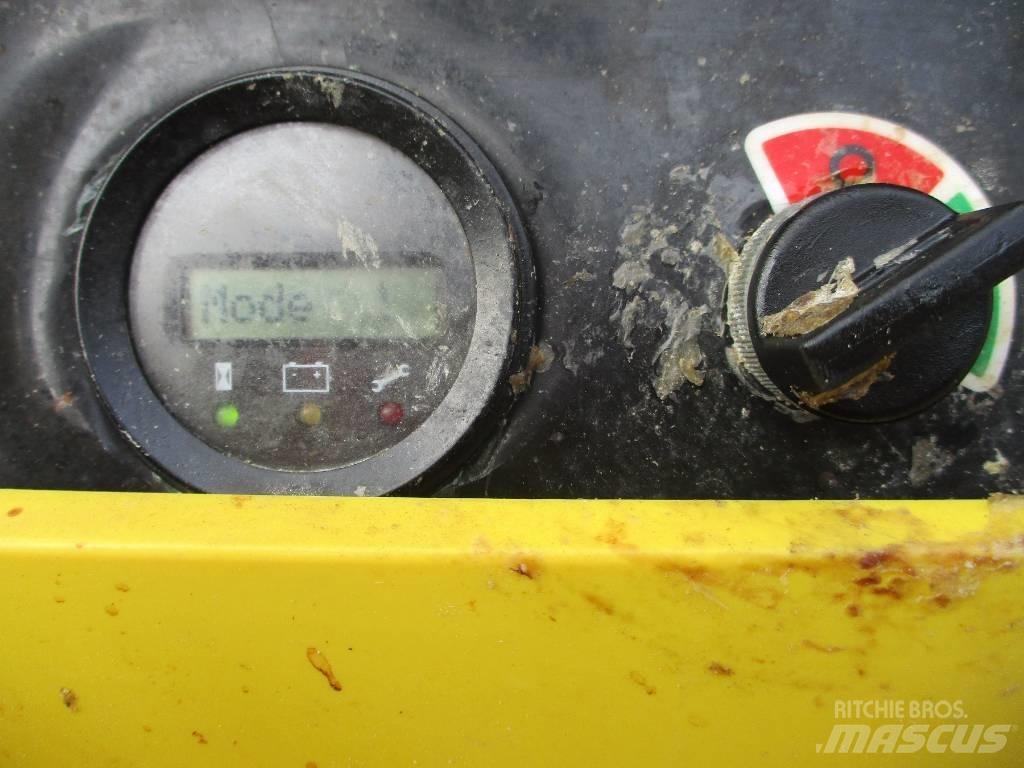 Hyster P2.0 Električni nizko dvižni viličar