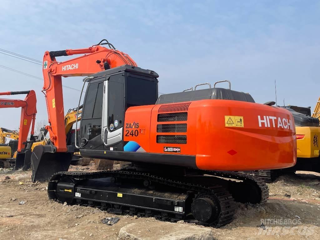 Hitachi ZX 240 Bagri goseničarji