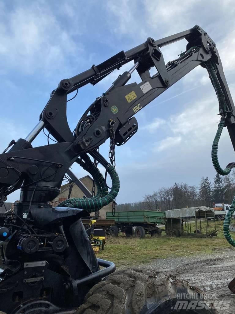 John Deere 1270 G Harvesterji