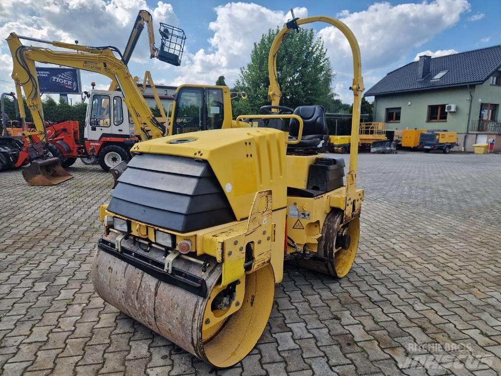 Ammann AV 26-2 Dvojni valjarji