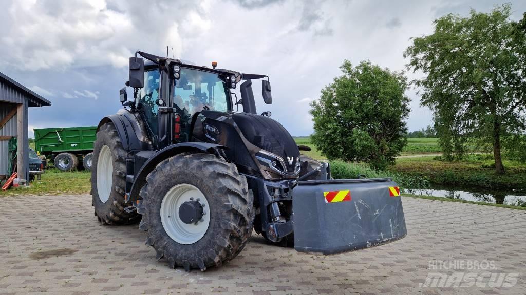 Valtra Q 305 Traktorji