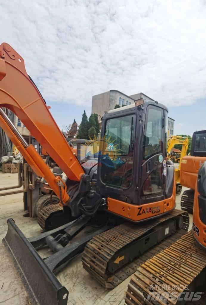 Hitachi ZX 65 Mini bagri <7t