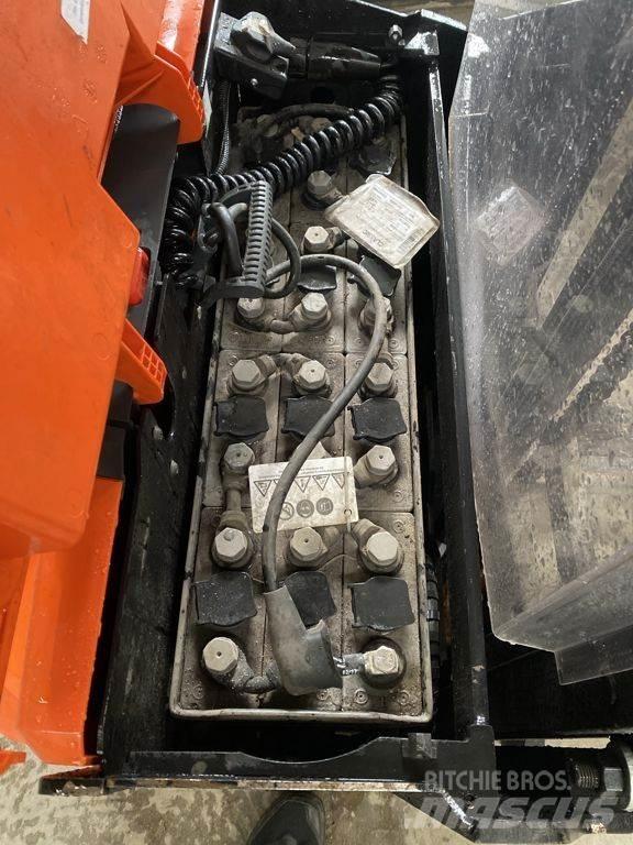 BT SWE120 Ročni električni viličar