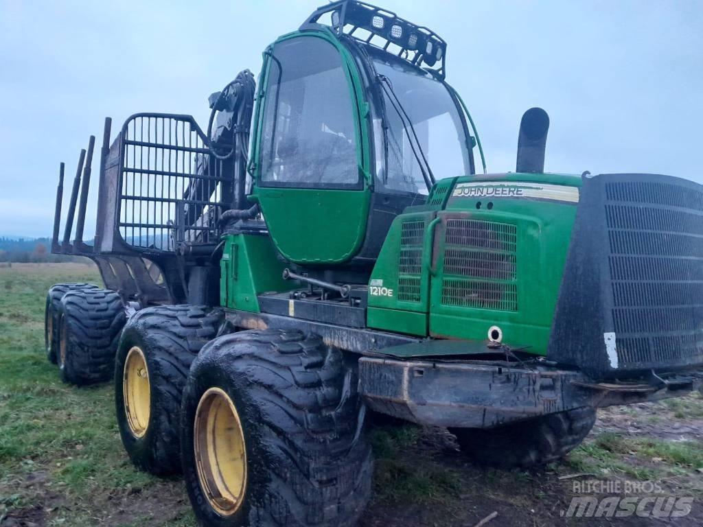 John Deere 1210 E Forwarderji