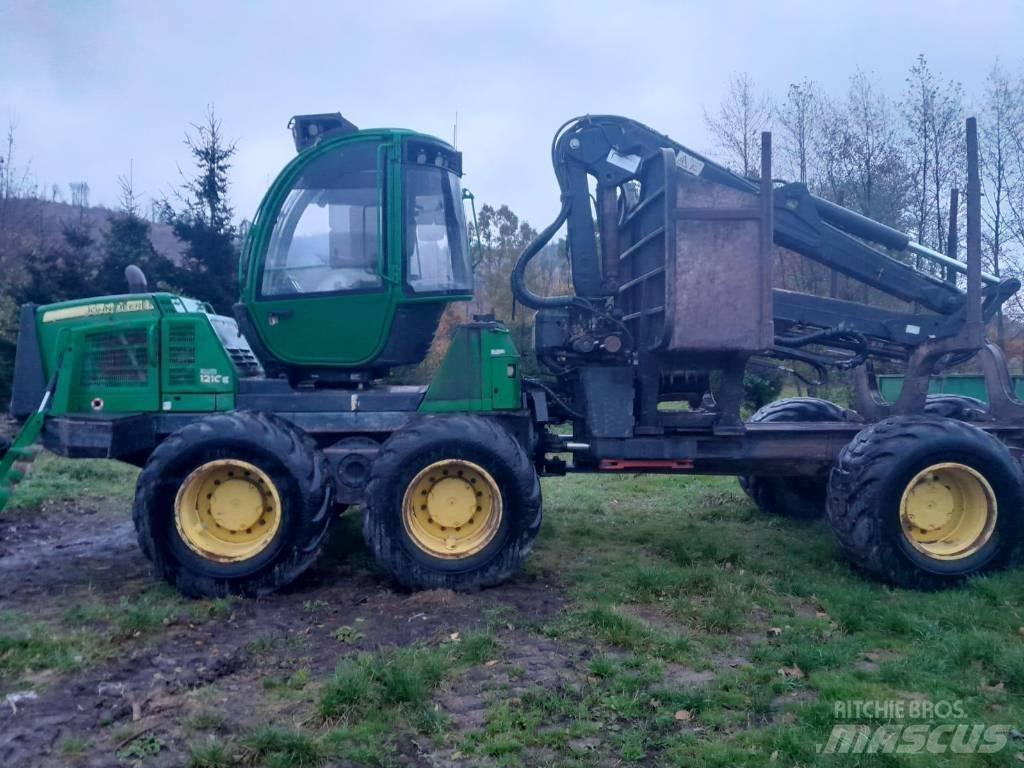 John Deere 1210 E Forwarderji