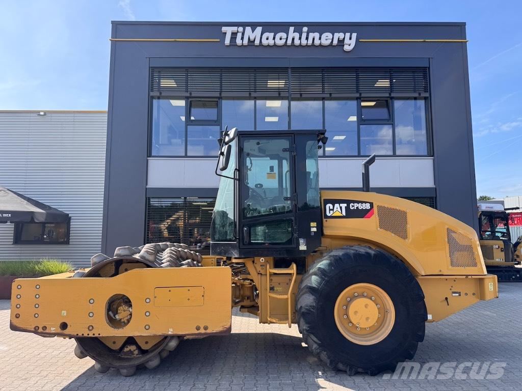 CAT CP 68 B Kompaktorji tal
