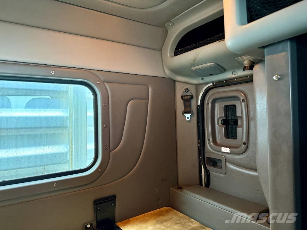 Peterbilt 388 Vlačilci