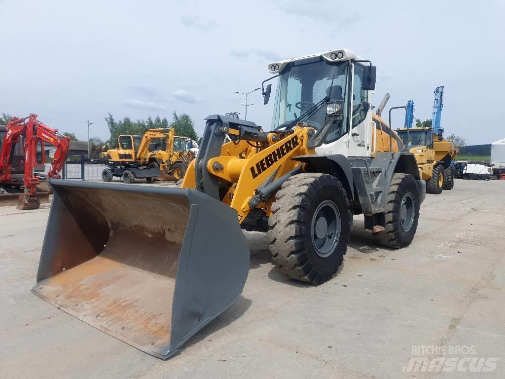 Liebherr L 524 Kolesni nakladalci