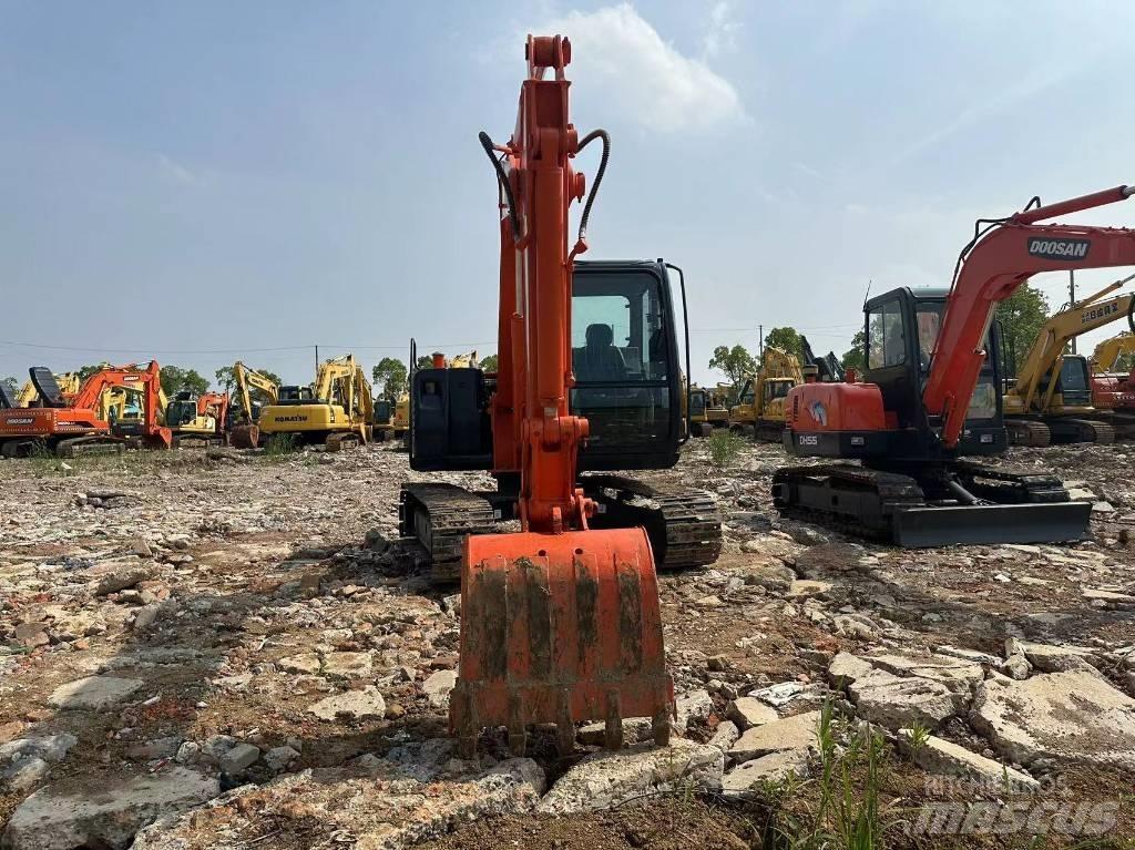 Hitachi ZX 70 Mini bagri <7t