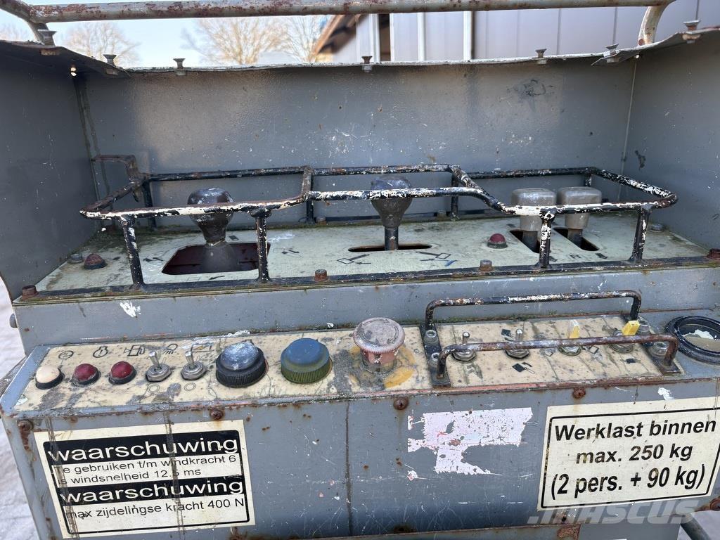 Hitachi Hx140b Druga dvigala in dvižne ploščadi