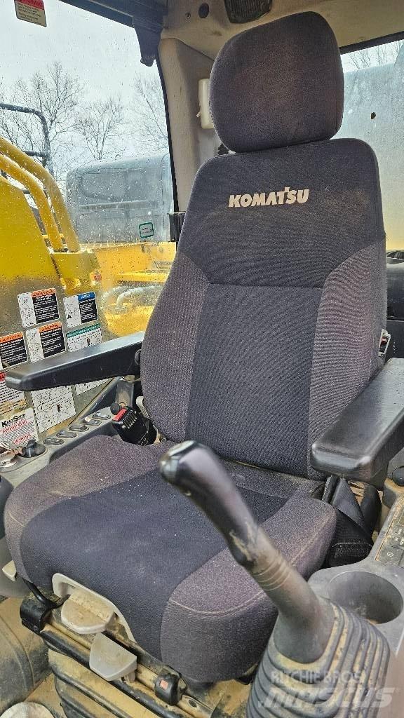 Komatsu PC 490 LC-11 Bagri goseničarji