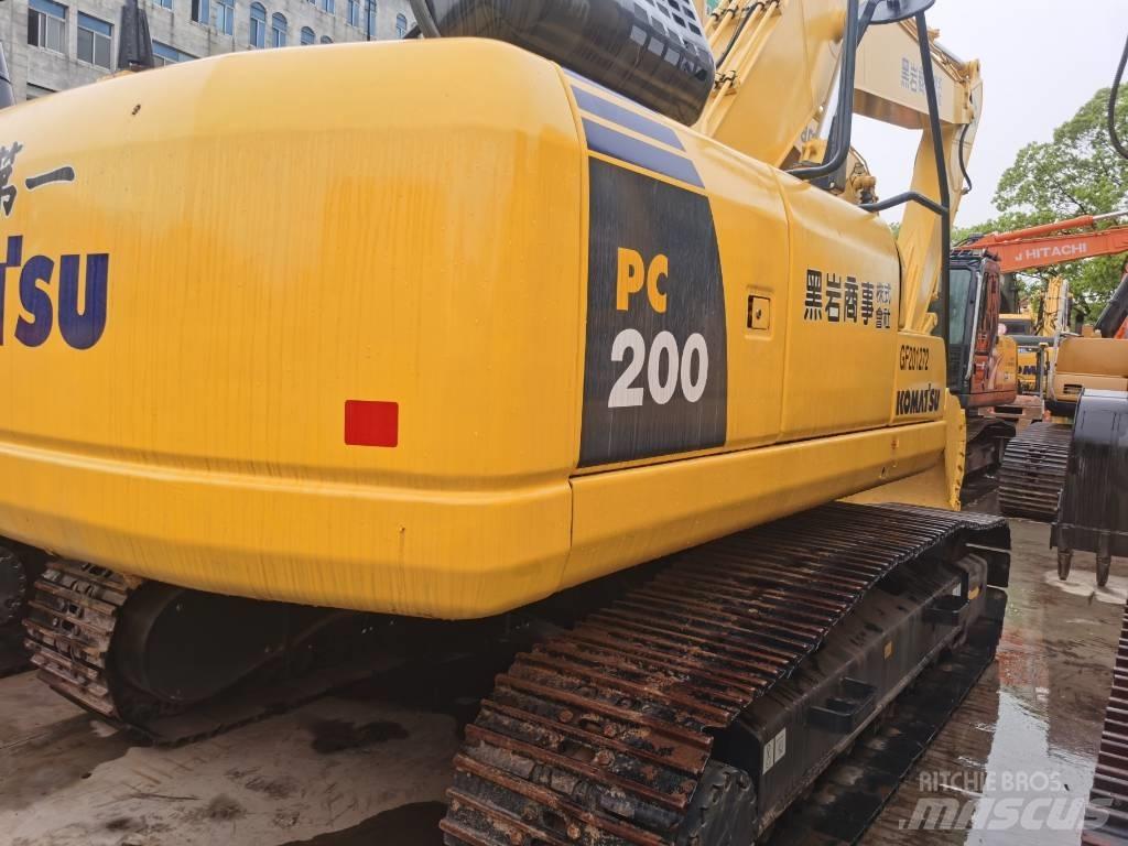 Komatsu PC 200-8 Bagri goseničarji