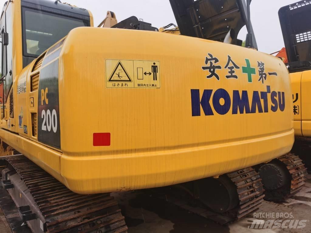 Komatsu PC 200-8 Bagri goseničarji