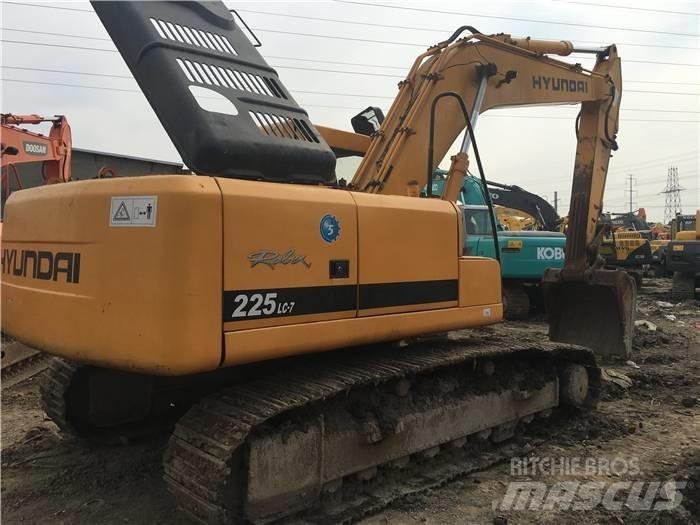 Hyundai R220LC-7 Bagri goseničarji