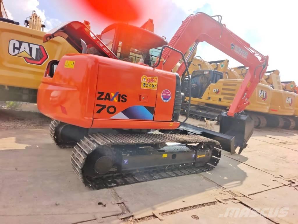 Hitachi ZX 70 Midi bagri 7t – 12t