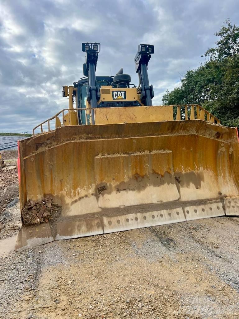 CAT D 8 T Buldožerji goseničarji