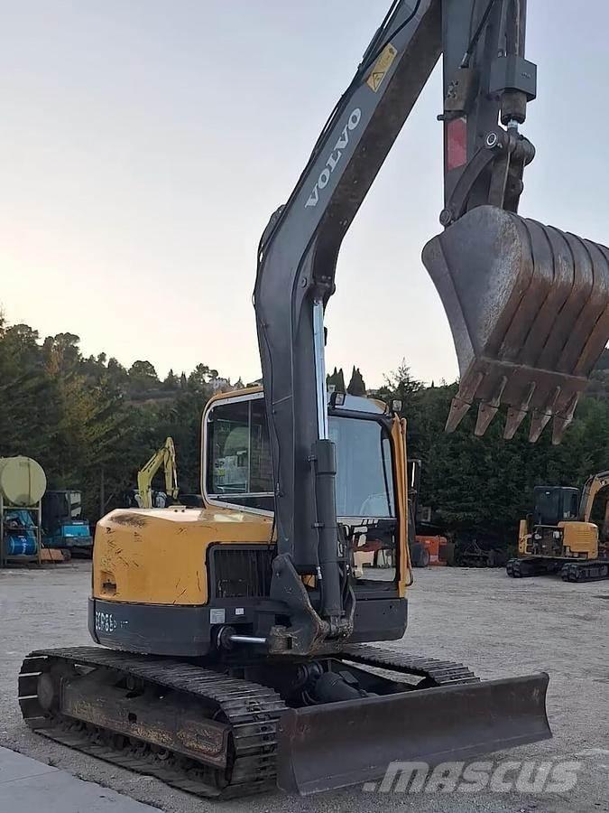 Volvo ECR88PLUS Midi bagri 7t – 12t