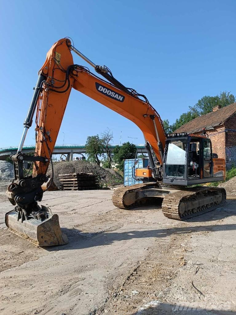 Doosan DX 225 LC-5 Bagri goseničarji