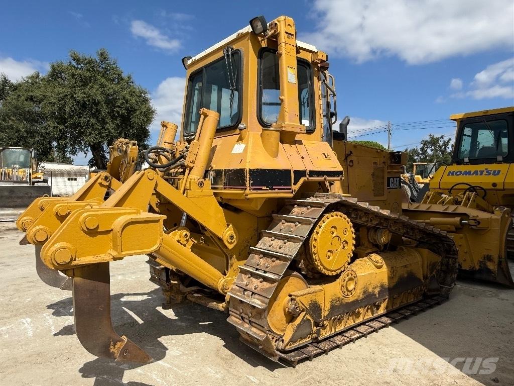 CAT D 5 H Buldožerji goseničarji