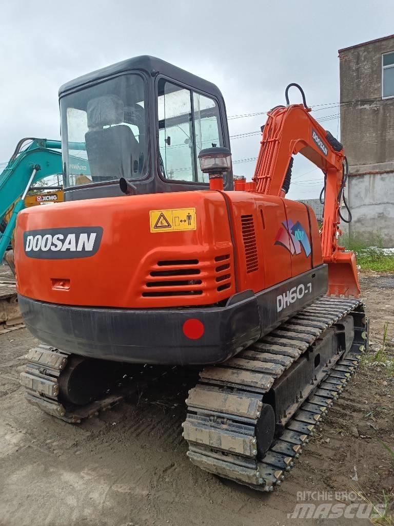 Doosan DH 60 Mini bagri <7t