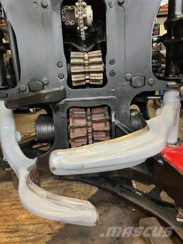 Komatsu C 124 Harvesterji