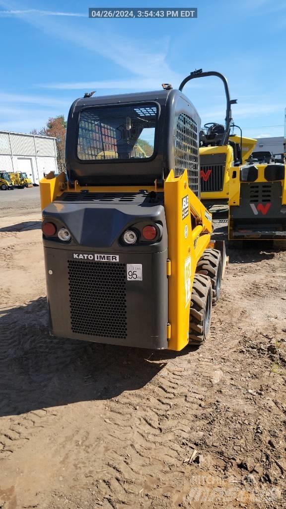 Kato AS12 Skid steer mini nakladalci
