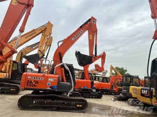 Hitachi ZX 130 Bagri goseničarji