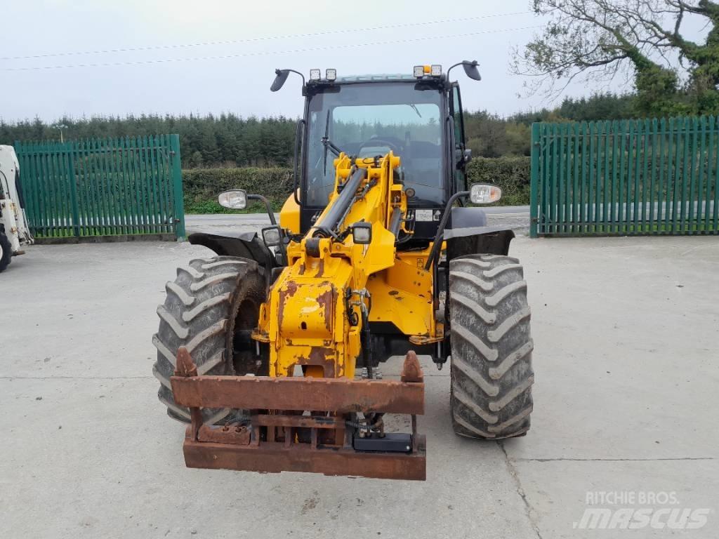 JCB TM 320 S Kmetijski teleskopski nakladalci